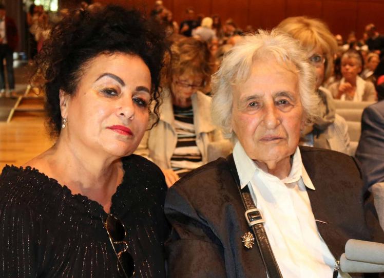 Photograph of Anita Lasker Wallfisch and Maya Jacobs-Wallfisch