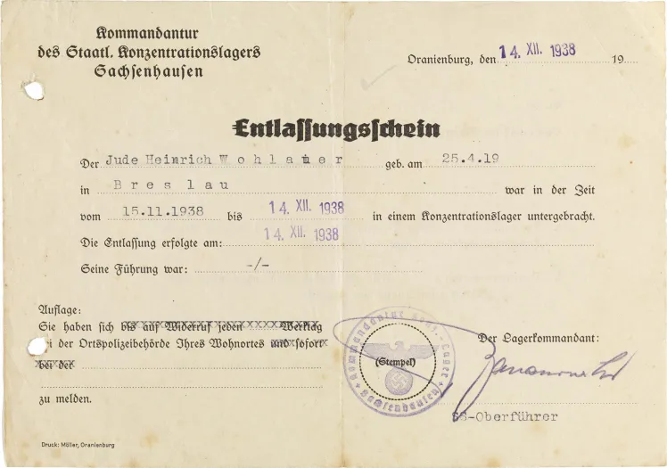 Vergilbtes maschinenbeschriebenes Blatt mit einigen handschriftlichen Ergänzungen und Stempeln
